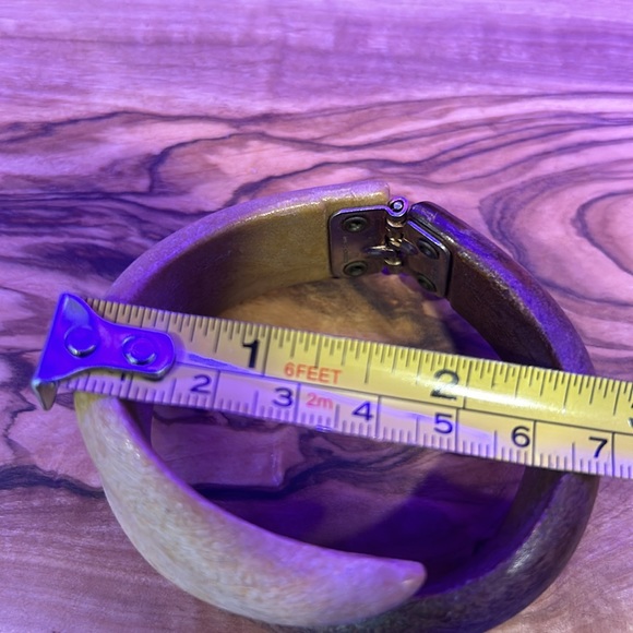 Bracelet, Wooden Design open in the front, 2 1/2, Two tones of brown - Picture 6 of 6